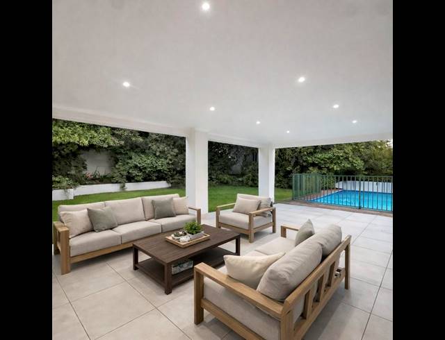 33 BEDROOM CLUSTER FOR SALE IN STRATHAVON